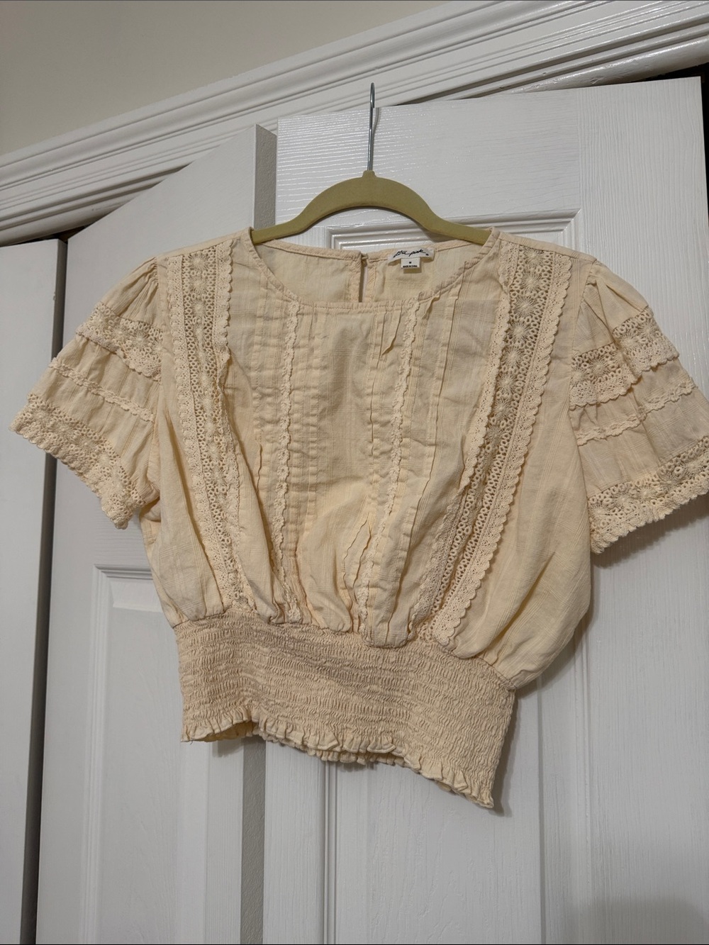 Ultra Pink Cream Lace-Paneled Women's Blouse